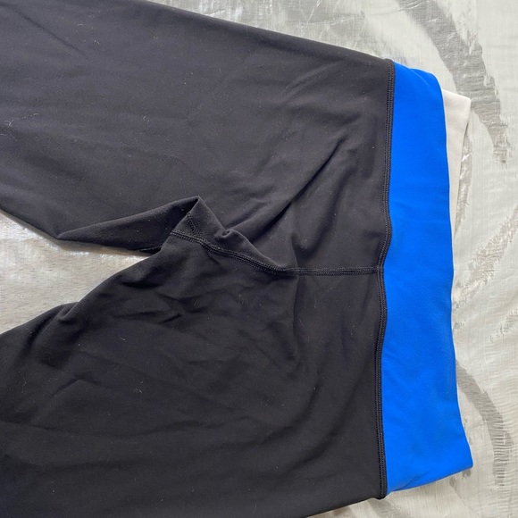 Lululemon leggings - Picture 2 of 5